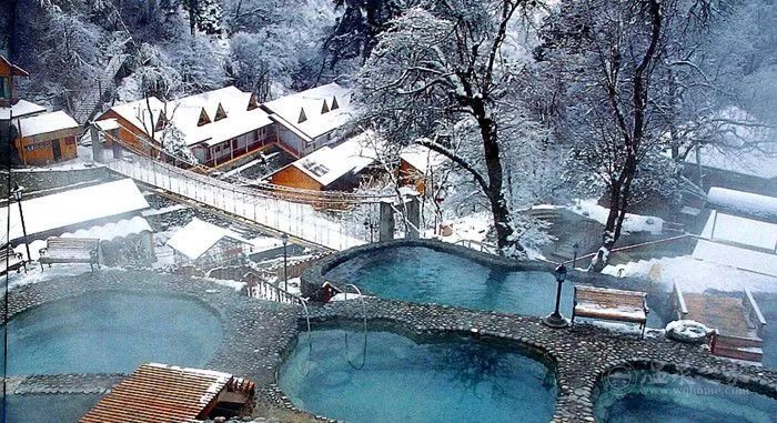青城山私汤雪景温泉酒店,剑河仰阿莎温泉小镇雪景