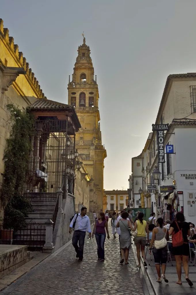 节日氛围渐浓，来西班牙买买买！