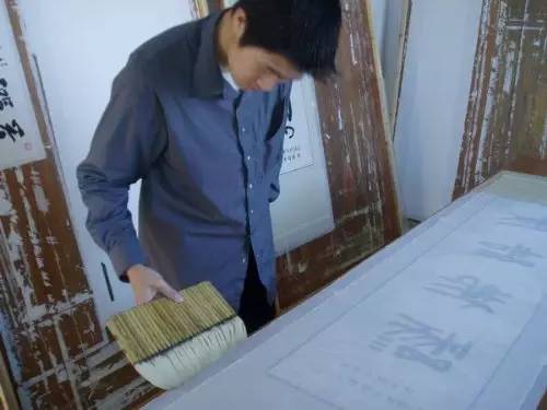 书画作品装裱价格,书画装裱标准及装裱操作全过程