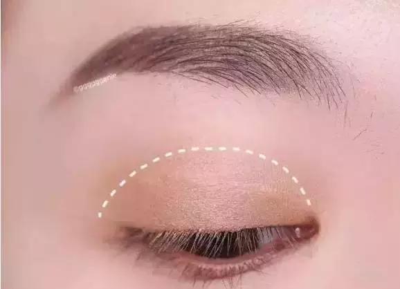 几十块眼影和几百块的差不多,几十块钱眼影推荐哪款好用