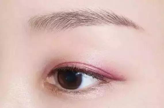 几十块眼影和几百块的差不多,几十块钱眼影推荐哪款好用