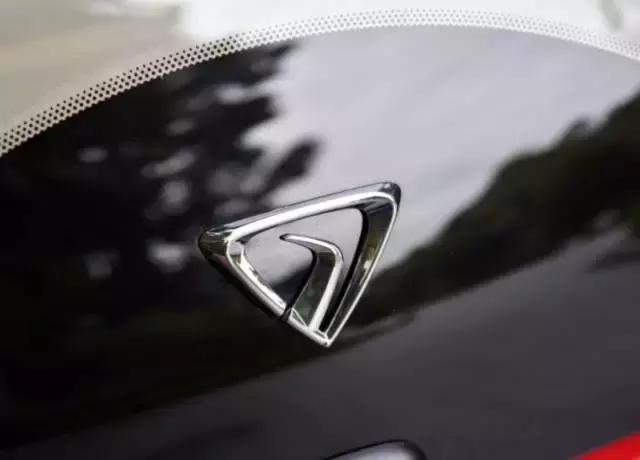 这6个自主新能源品牌，PPT做得酷炫、外观却像老年代步车