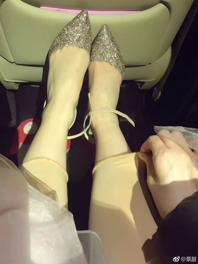 真人实测！5双爆款打底袜，最保暖显廋的竟然是这一条？