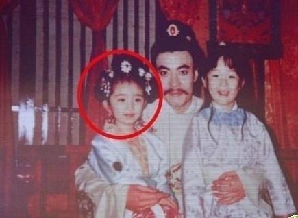 杨幂成名不易,杨幂批发衣服