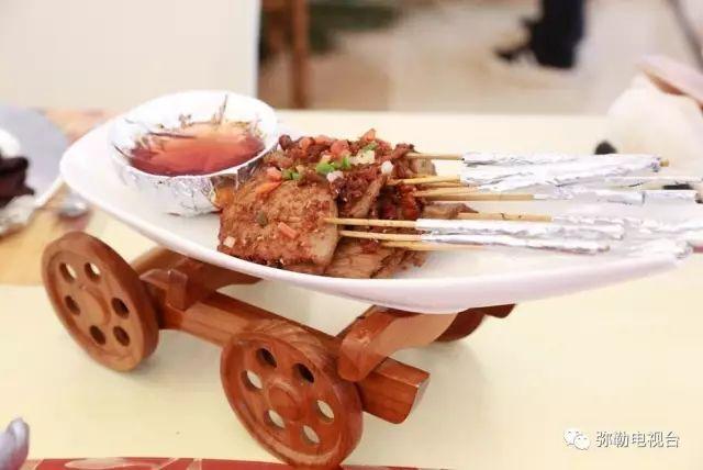 弥勒市旅游必去景点弥勒特色美食,云南弥勒美食百年老店