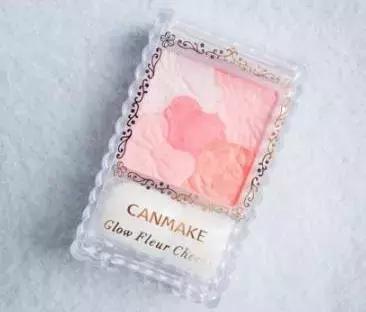 五十块钱买一个香奈儿,一万块钱香奈儿能买到啥