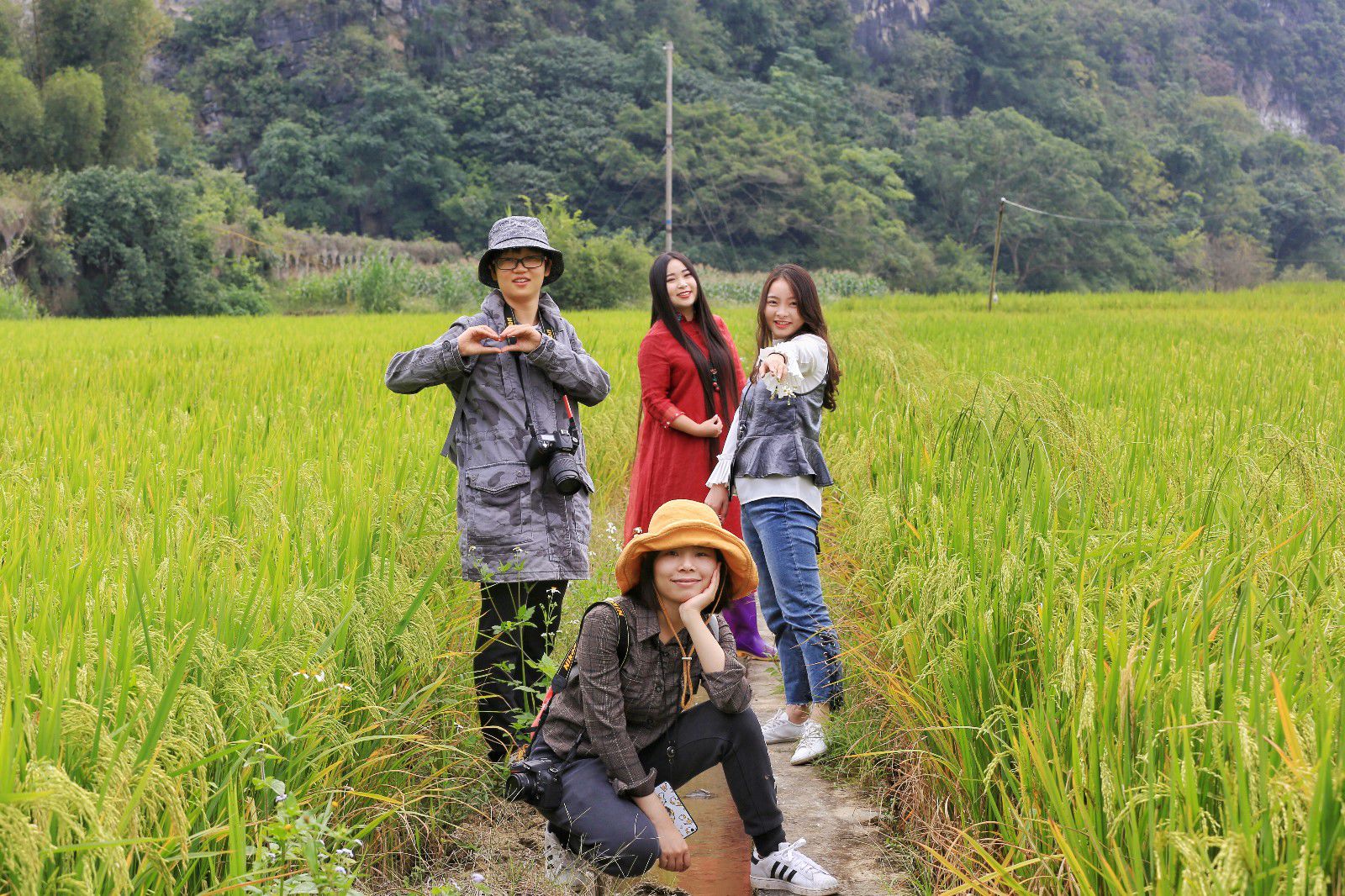 天等小记-登一座山爱一座城看一片天等日夕晨