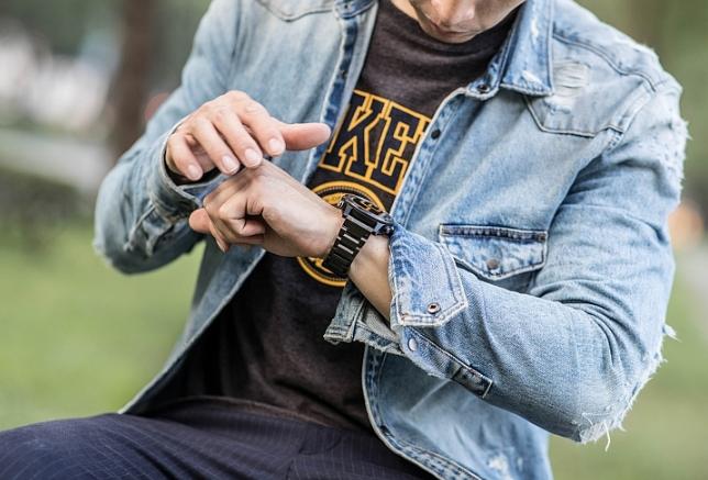 比水鬼高级的手表,garmin佳明255智能运动手表