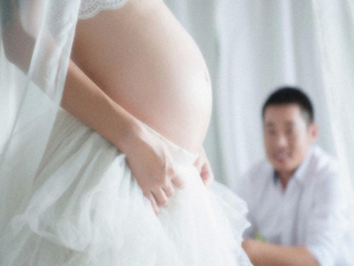 孕30周孕妇肚子有多大,怀孕30周的肚子有多大正常