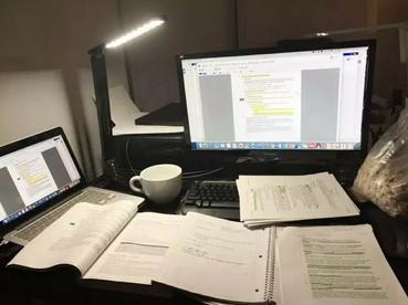 90后留学生独立创业,第一批90后出家佛系