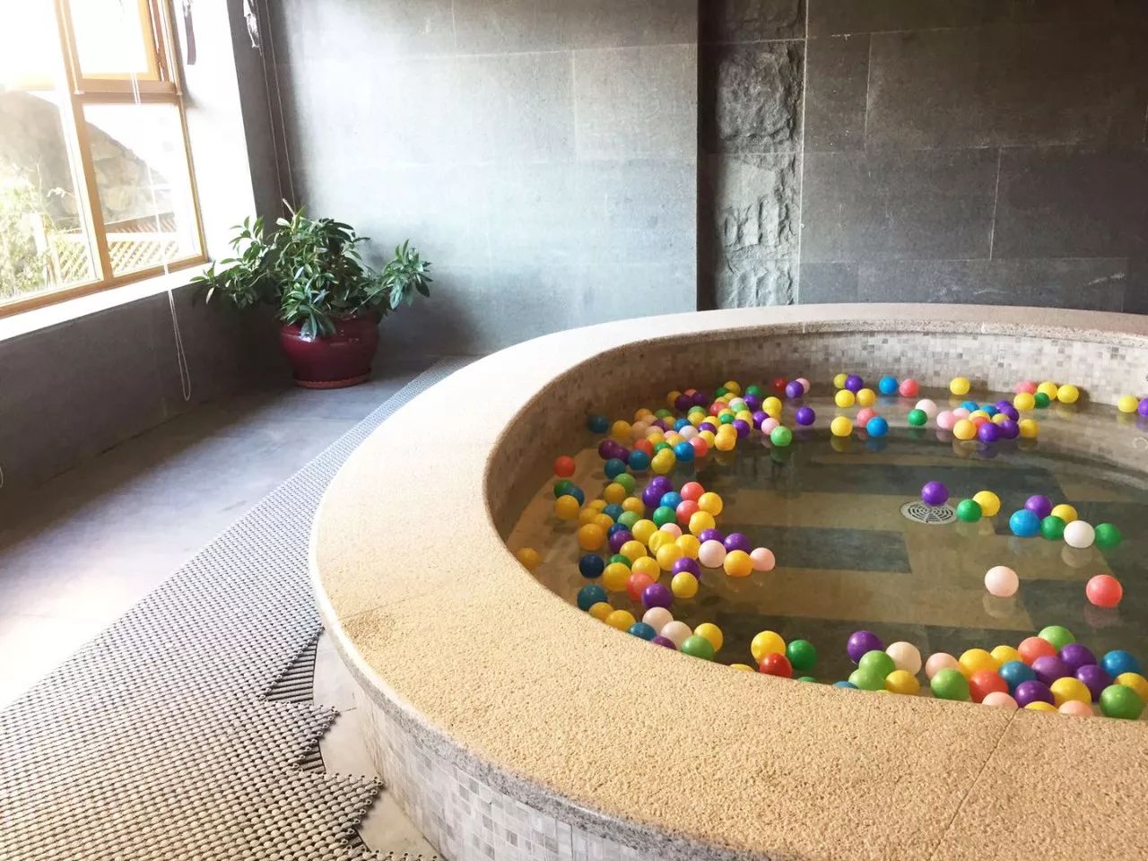 带孩子玩的温泉度假村北京,北京适合带孩子去玩的温泉酒店