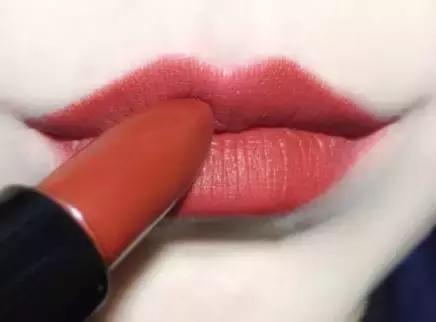 35W一支的口红，是贫穷限制了我的想象力！