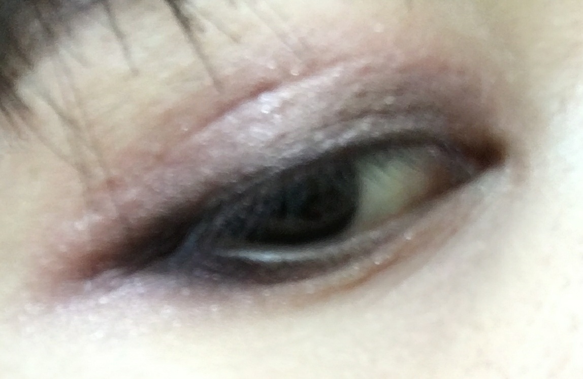 泰国mistine大地色眼影盘,泰国mistine眼影盘