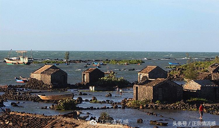 边走边吃水果视频,边走边吃一路看风景