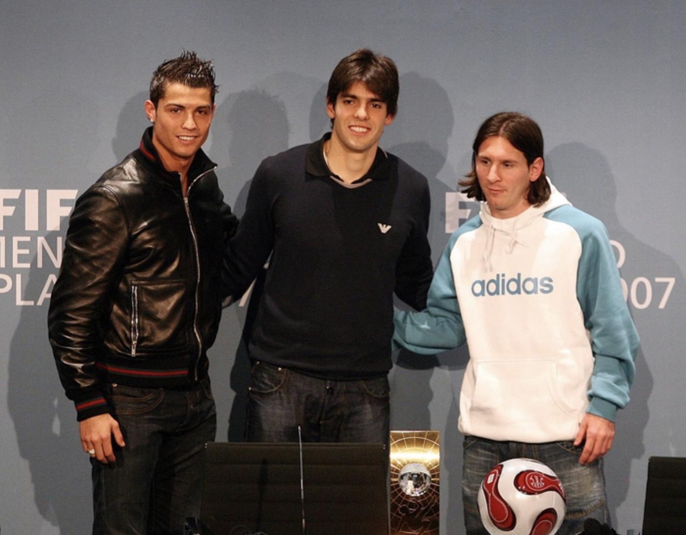 金球奖卡卡力压梅罗上位,卡卡最新状态