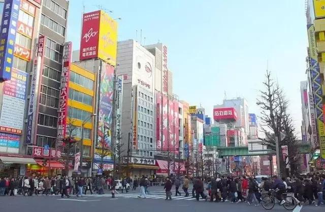 中国人过年消费让外国人惊呆,在日本买日货的感受