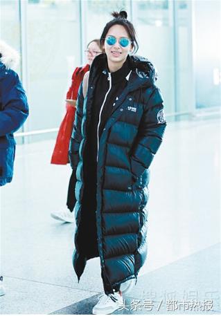 时装修身红色面包服,洋气时髦面包服