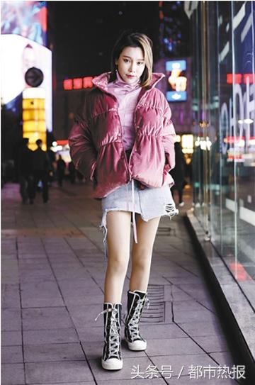 时装修身红色面包服,洋气时髦面包服