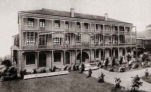 商务印书馆不好混，做到中年就得卷铺盖走人，给新人让路