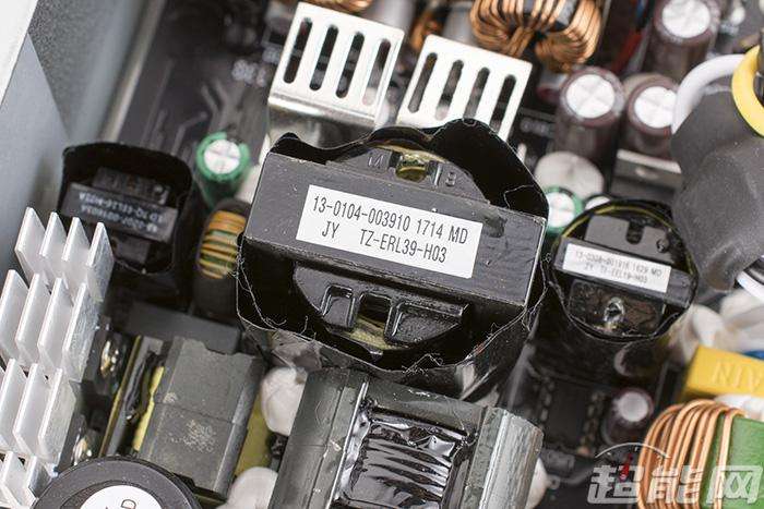 酷冷至尊mwe550v2电源怎么样,酷冷至尊v550全模组金牌电源评测