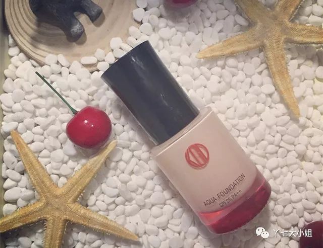 雅诗兰黛奶油肌粉底液,ZELENS奶油肌粉底液