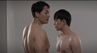 影帝大叔*恋虐**18岁小鲜肉，这部韩国年度同性大戏美炸翻！