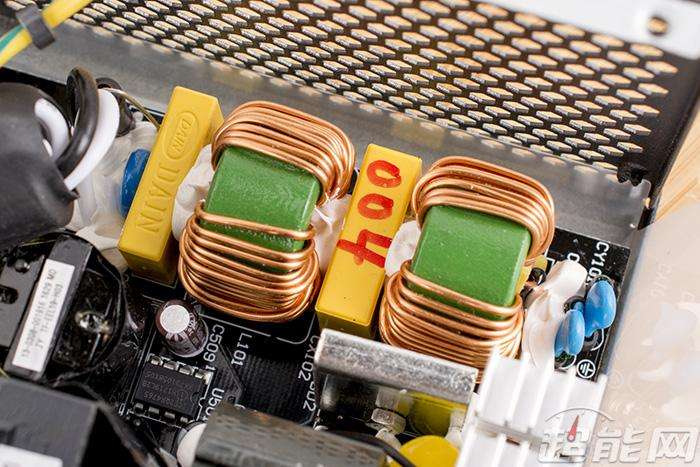 酷冷至尊mwe550v2电源怎么样,酷冷至尊v550全模组金牌电源评测