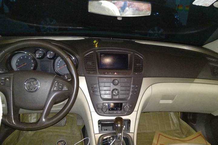 10款别克君威一战成名,开着别克君威走318