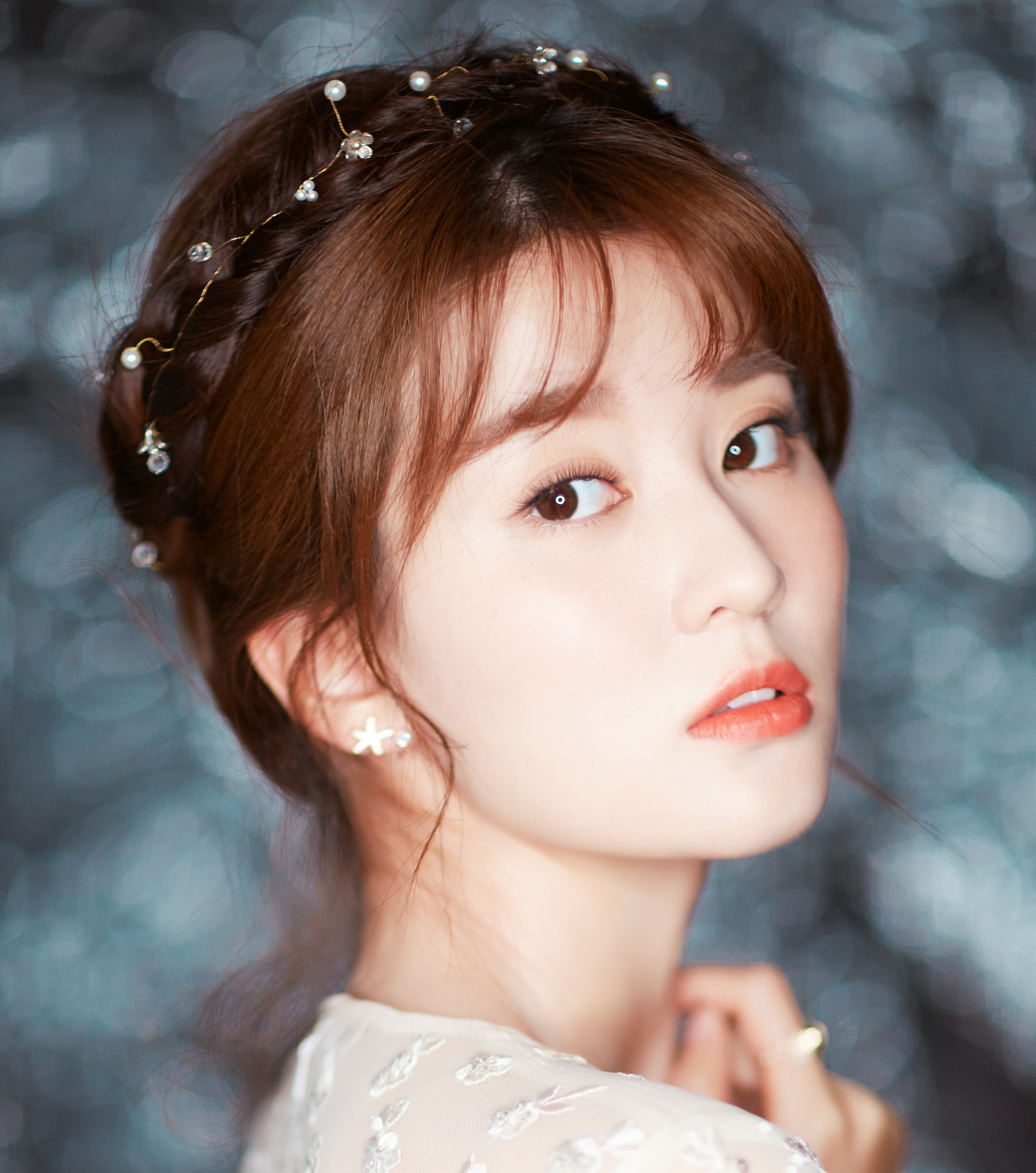 欢乐颂五美唱歌杨紫和乔欣手拉手,欢乐颂五美为何闹掰王子文