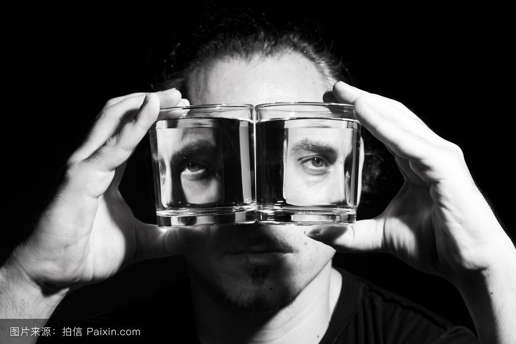 人格分裂的人是不是有两个灵魂,心理学中的分裂是什么意思