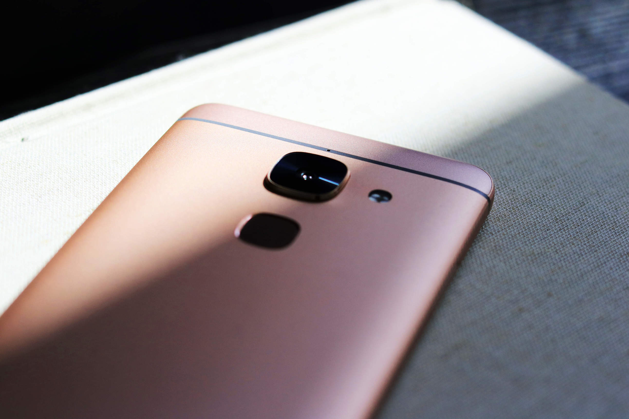 乐视手机max2发布会完整版,乐视2价格多少钱一台