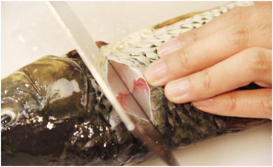 宰鱼技巧和方法,杀鱼切薄片方法
