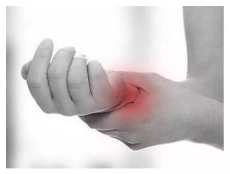 新妈妈手段疼怎么治疗,新妈妈产后恢复妙招大全