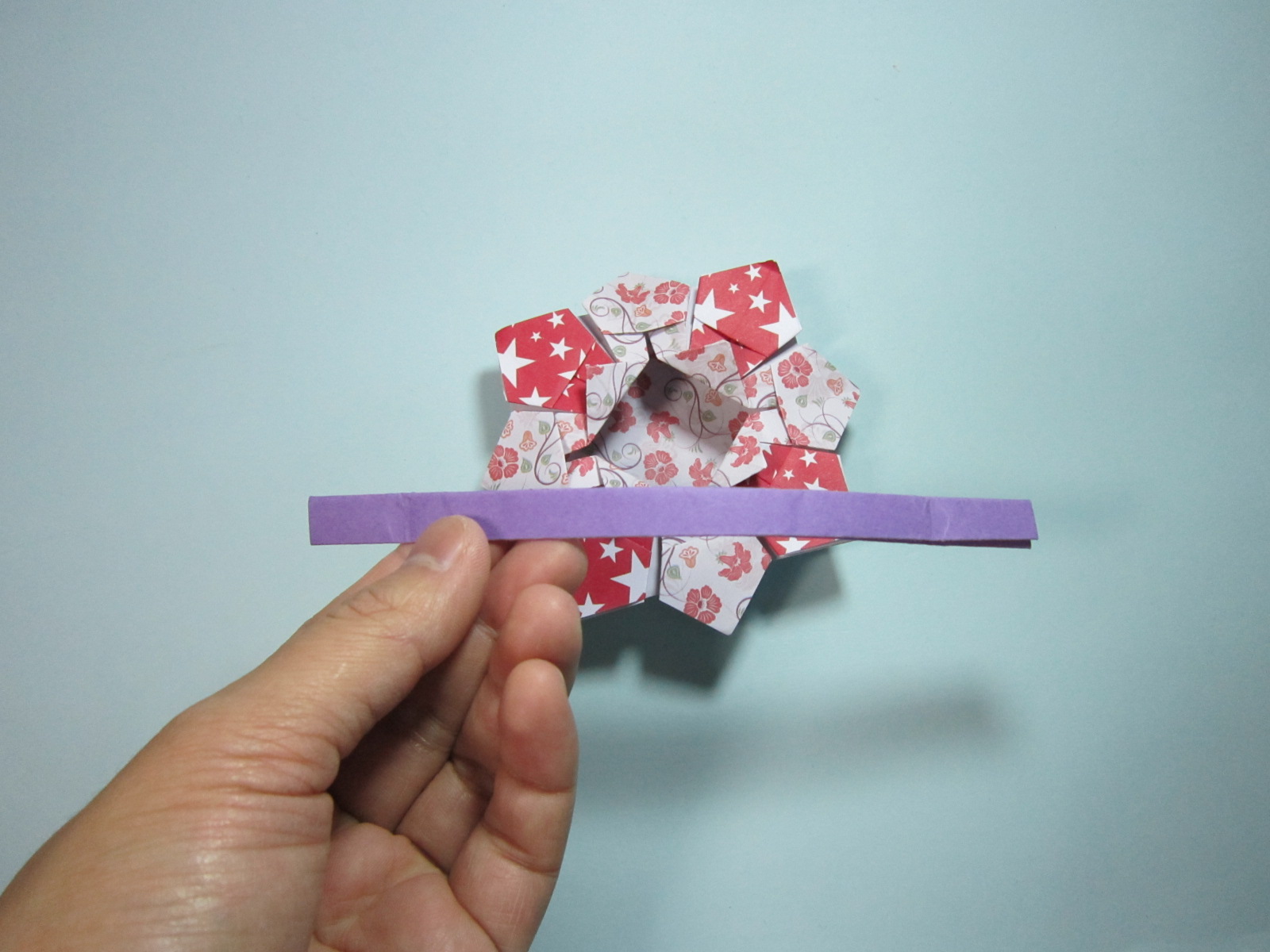 花篮折纸的折法,小花篮折纸手工制作步骤书面解说