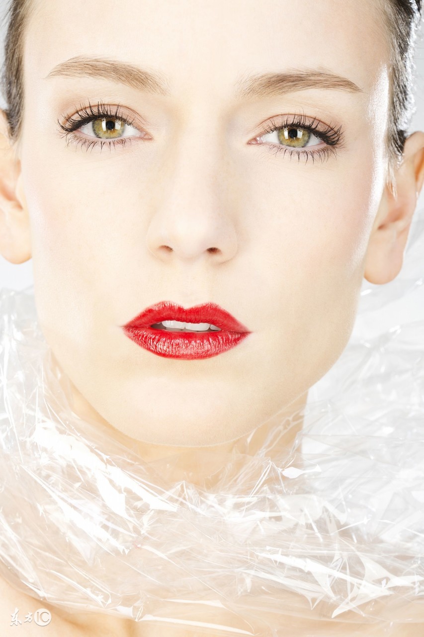 哭过的妆容如何补救,哭了以后怎么补妆