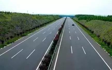 再上24天班小长假,再上六天班就要集体放假