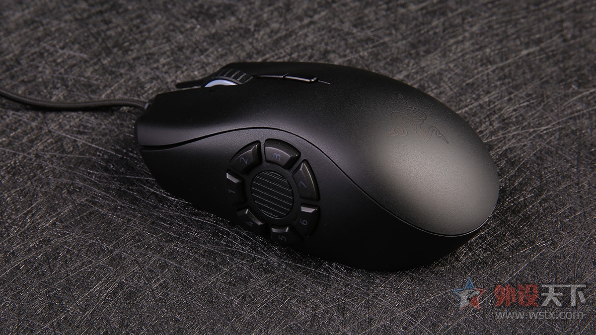 雷蛇那伽梵蛇进化,雷蛇巴塞利斯蛇终极版鼠标测评