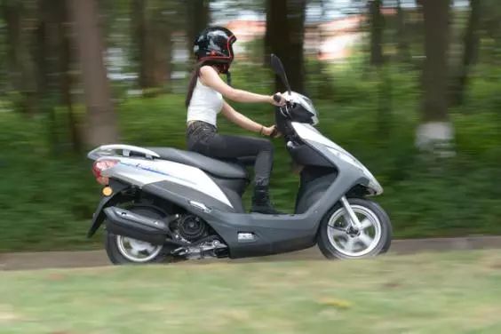 测评各款踏板摩托车,评测踏板