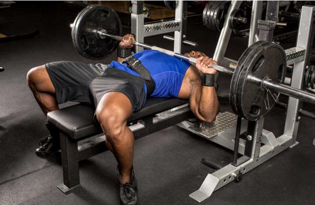 胸肌练得不硬怎么办,四个常用锻炼胸肌各个部位技巧