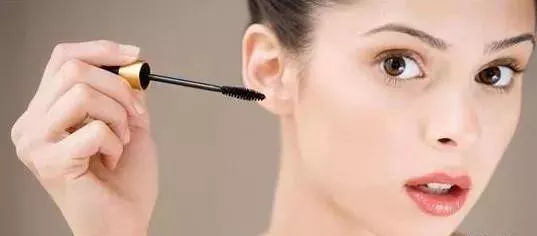 睫毛膏如何卸妆干净,化妆后睫毛膏如何卸妆