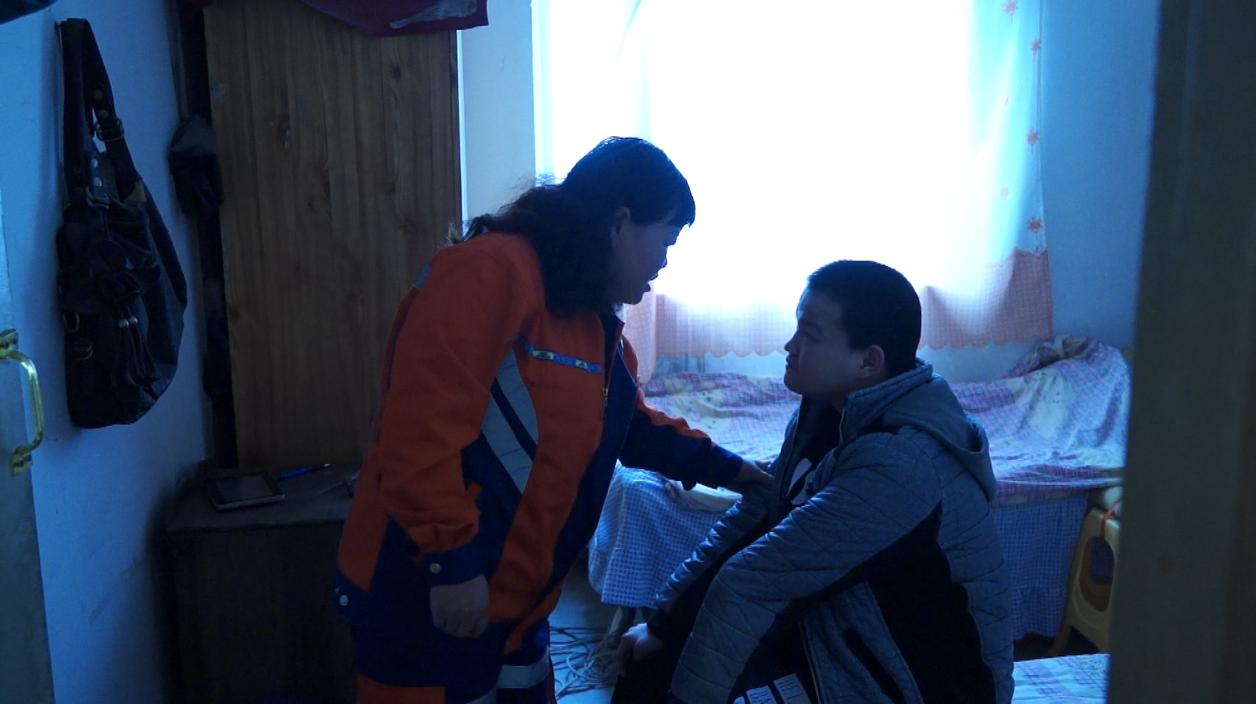 「黔人观察」—一个单亲妈妈无奈的坚强