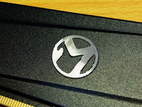 铭瑄开箱,铭瑄终结者3200内存