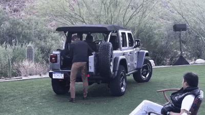 jeep牧马人爆改过的越野视频,全新换代jeep牧马人角斗士试驾