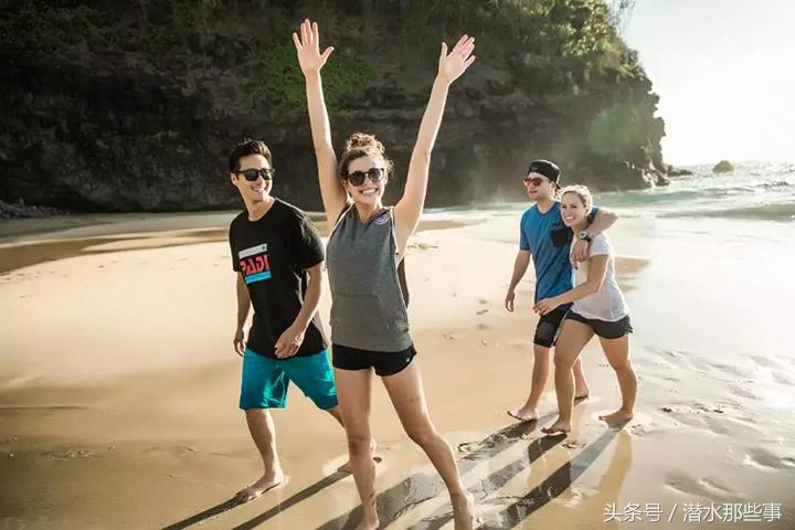 有什么能力可以当潜水教练,成为潜水教练的条件