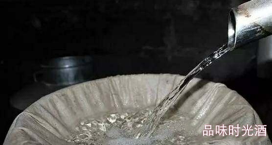 酿酒糊锅有什么好方法,酿造小曲白酒需要注意哪些问题