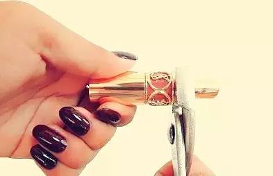 刘诗诗婚礼用的ysl口红,刘诗诗婚礼几套礼服