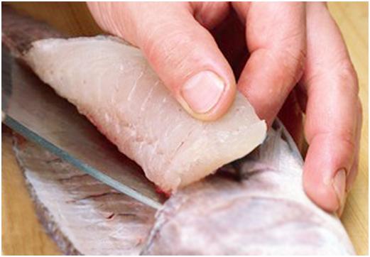 宰鱼技巧和方法,杀鱼切薄片方法