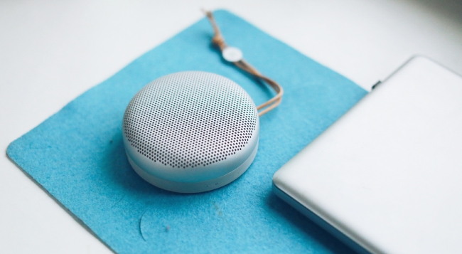 飞碟小音箱,小飞碟蓝牙音箱开箱