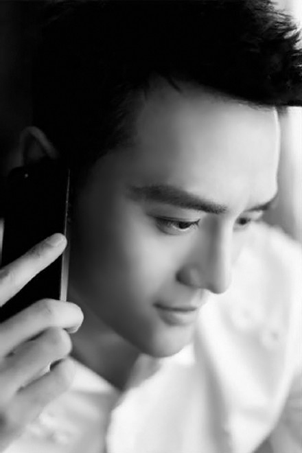 王凯一个明明可以考脸吃饭的人却偏偏要靠演技和才华来征服观众