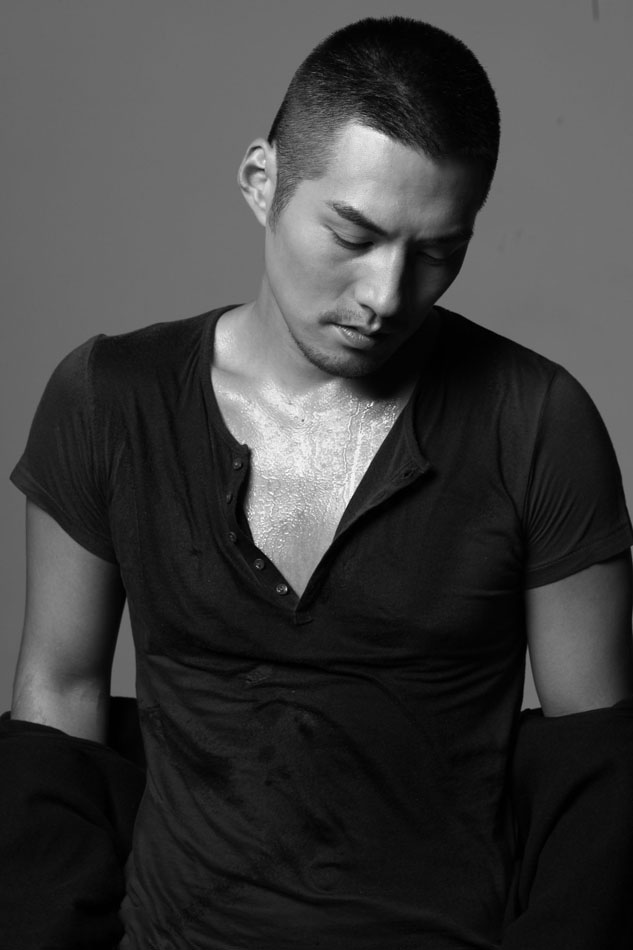 我是一个酒吧男公关,也就是鸭子，这是我的故事。（1）